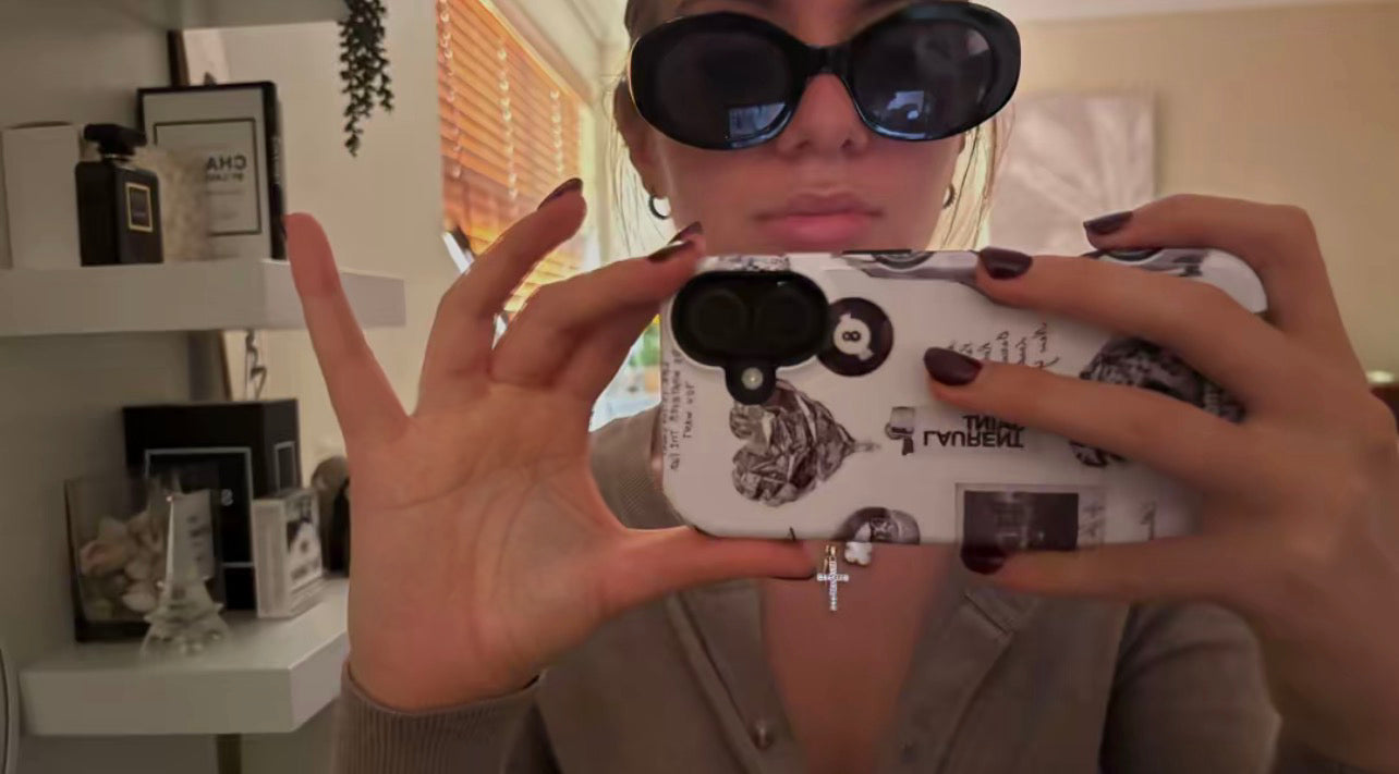 “Strgirl” protective phone case